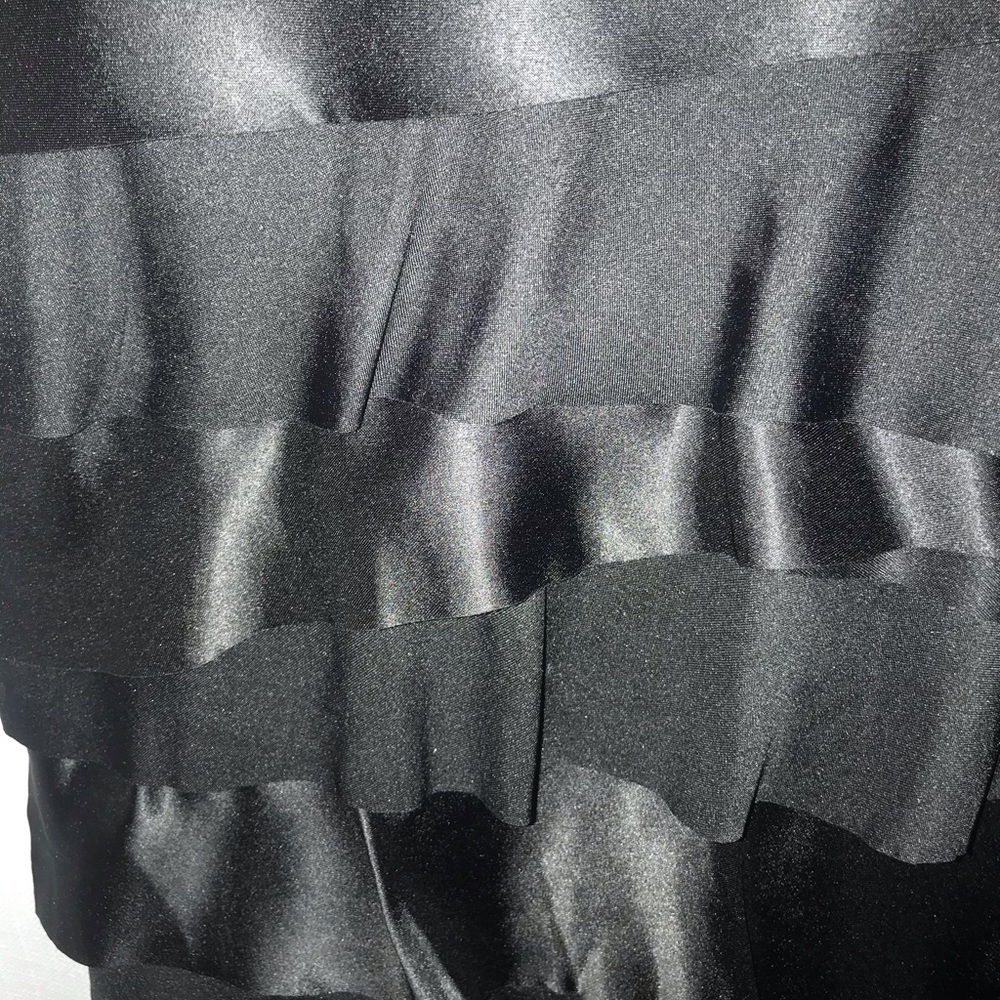 Flutter Tank Top - Picture 3 of 4